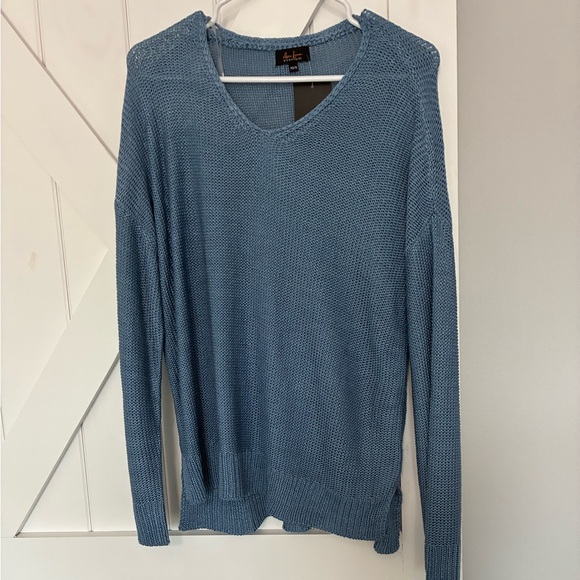 Sweaters - Blue V-Neck Sweater